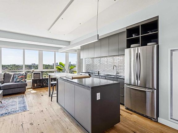 3rd image of 63 N Inglewood Park SE #612