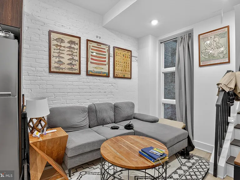 59 N 2nd St #4 — Photo 1