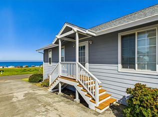 134 Sea View Rd, Whitethorn, CA 95589