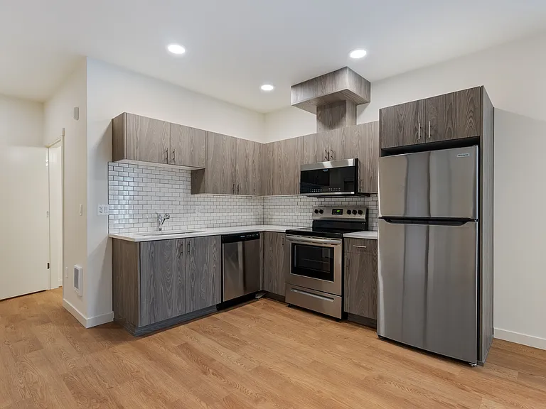 6640 NE MLK Blvd — Photo 29