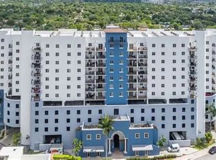 6365 SW 8th St #704, Miami, FL 33144