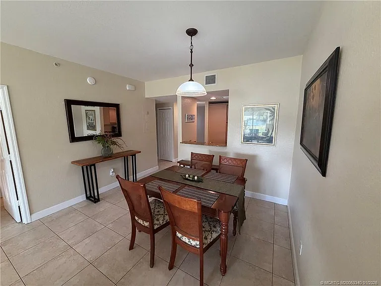 4210 Gator Trace Ave #B — Photo 8
