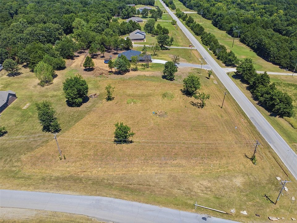 1st image of 4 N Basin Rd