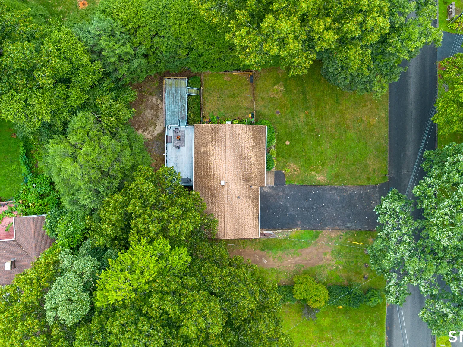3 bed, 1.0 bath, 1175 sqft, $3,500 — Photo 3