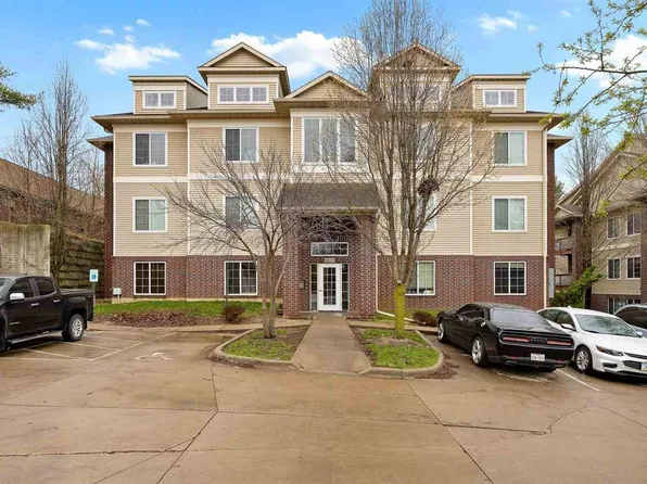 1820 W Benton St #302, Iowa City, IA 52246