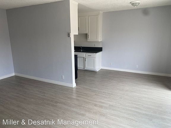 3rd image of 1026 Larch St APT 18