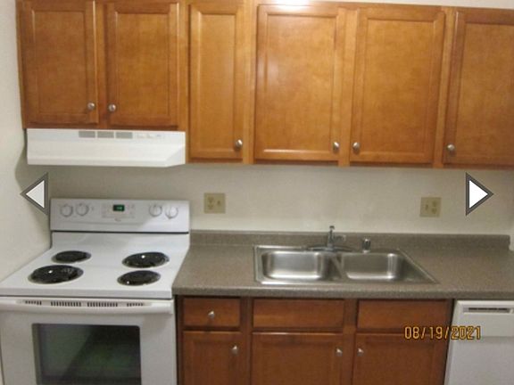 2nd image of N111W15625 Vienna Ct #22
