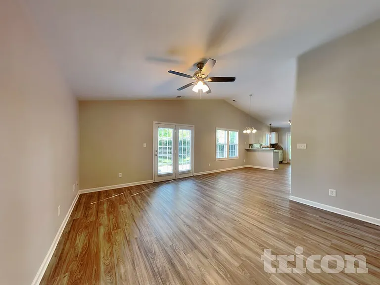 260 Brookstone Dr — Photo 3