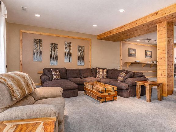 3rd image of 487 S Vasels Rd #3