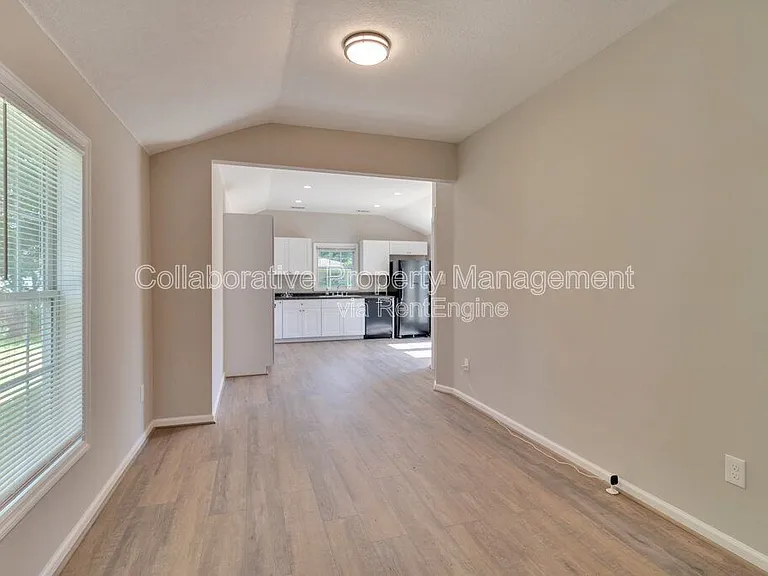 1910 Vassar St — Photo 6