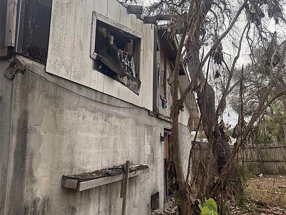 5th image of 830 Berkshire Rd