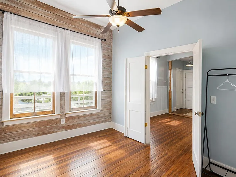 2627 Avenue K #3 — Photo 7