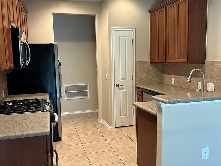 13600 Breton Ridge St #24F — Photo 4