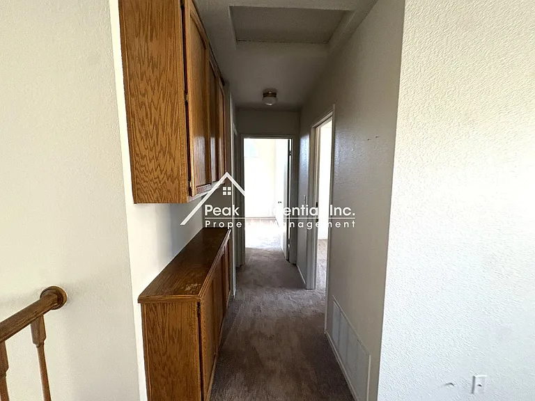 5621 Summit Dr — Photo 26