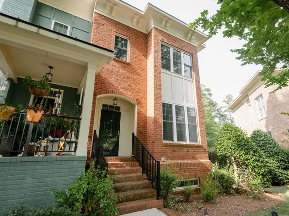 138 Finsbury St, Durham, NC 27703