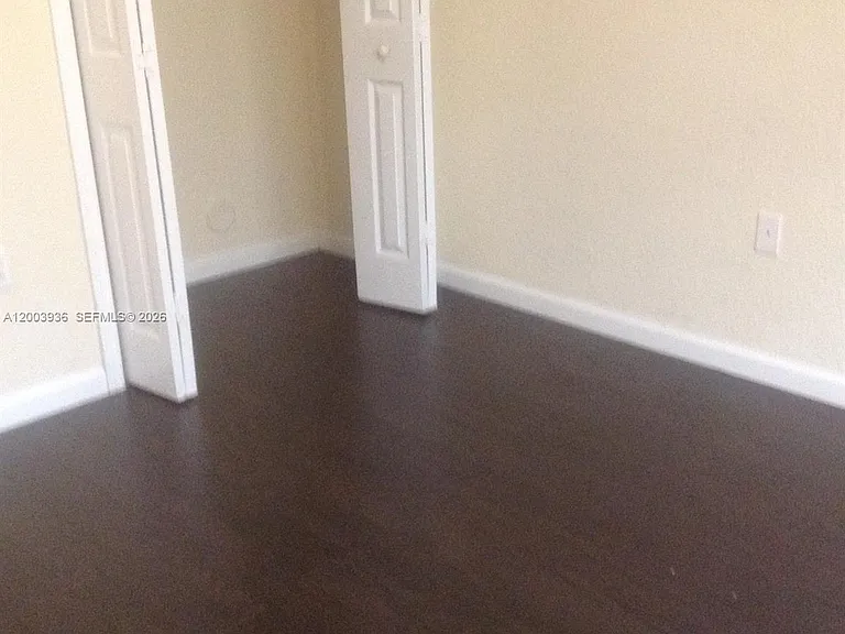 11401 NW 89th St #105 — Photo 13