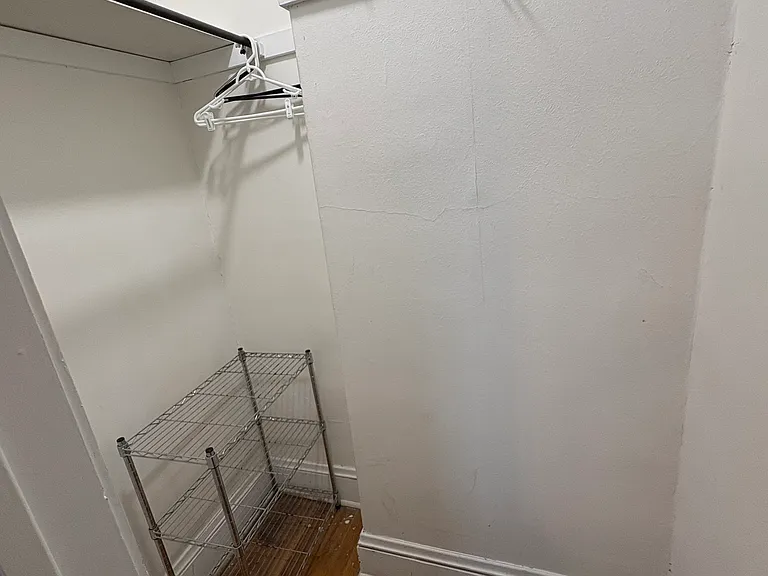 1311 Jackson Ave — Photo 14