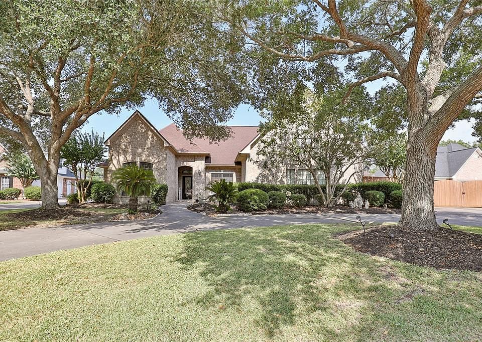 704 Heritage Oaks Dr, Angleton, TX 77515 MLS 7721351 Zillow