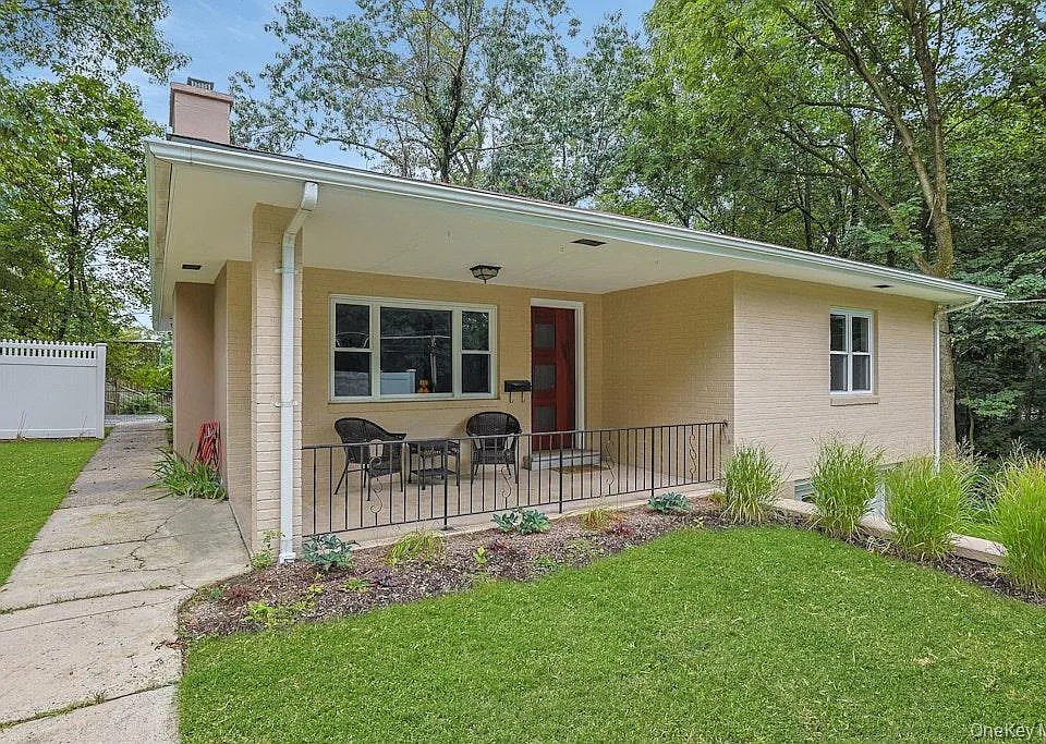 20 Ravensdale Rd