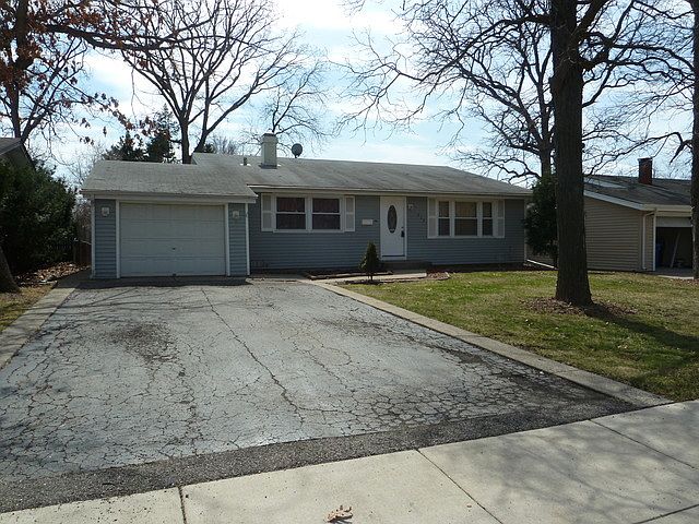 1st image of 917 Garfield Dr
