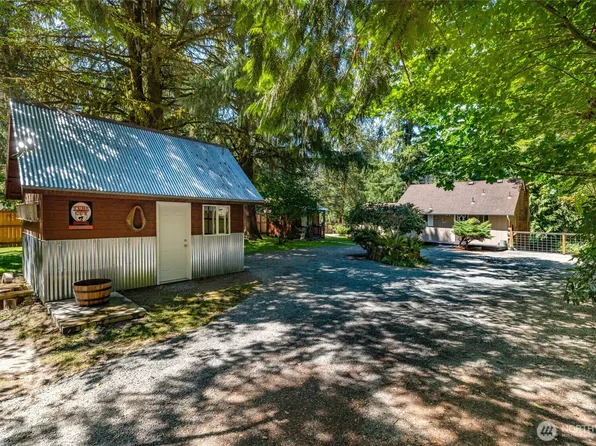 41649 North Shore Lane, Concrete, WA 98237