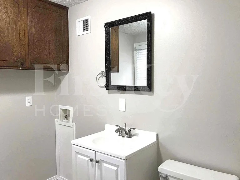 8802 W 95th Ter — Photo 19
