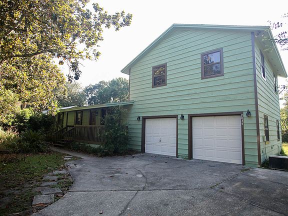 3rd image of 2035 Glenmont Ln