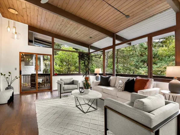 4605 Oak Hill Rd, Oakland, CA 94605