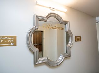 100 E 159th St #714, Calumet City, IL 60409