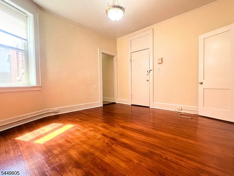 67 Bay St #2L — Photo 9