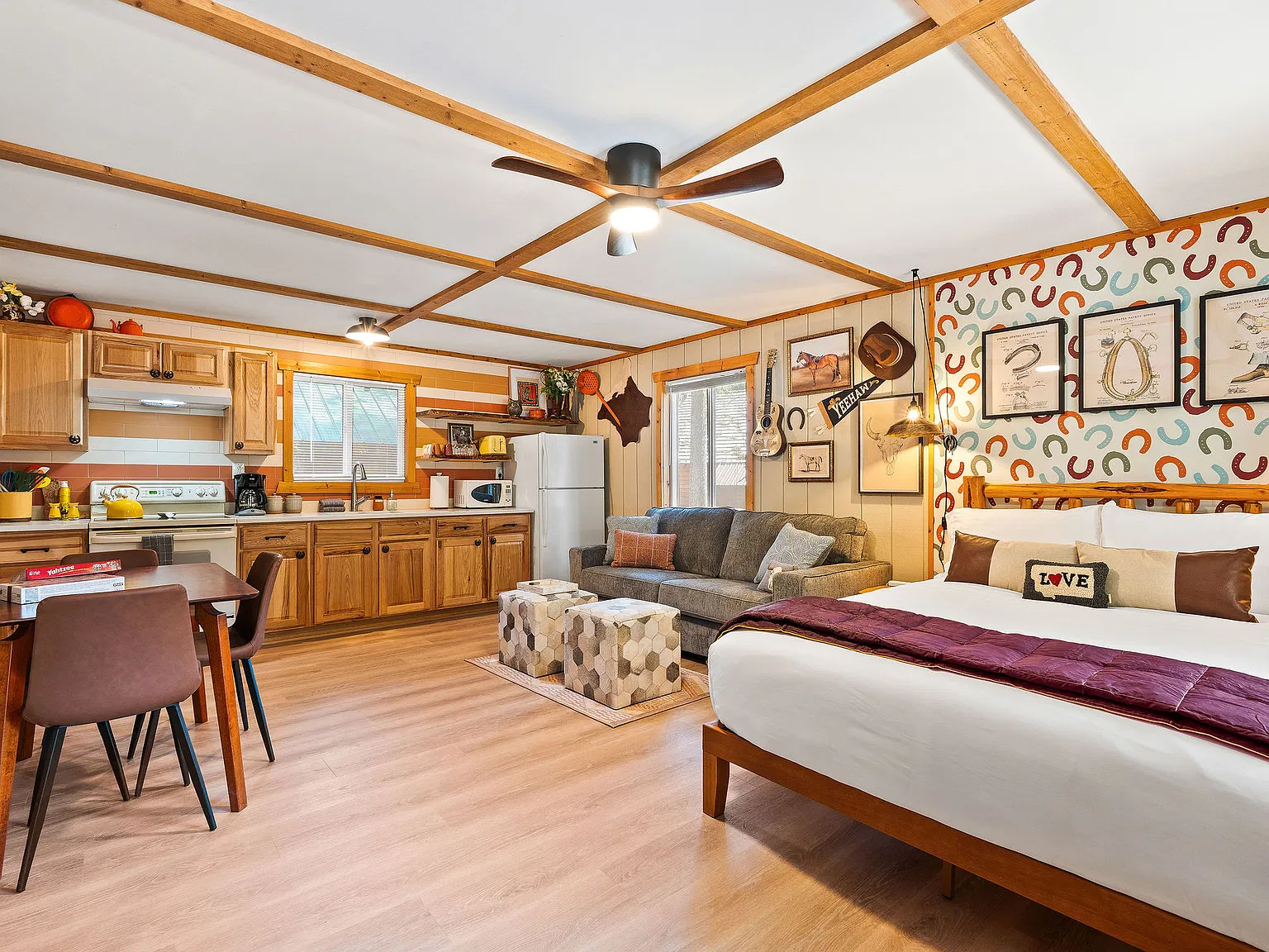 Studio, 350 sqft, $800 — Photo 3