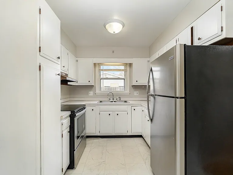 3230 Pasadena Pl — Photo 7