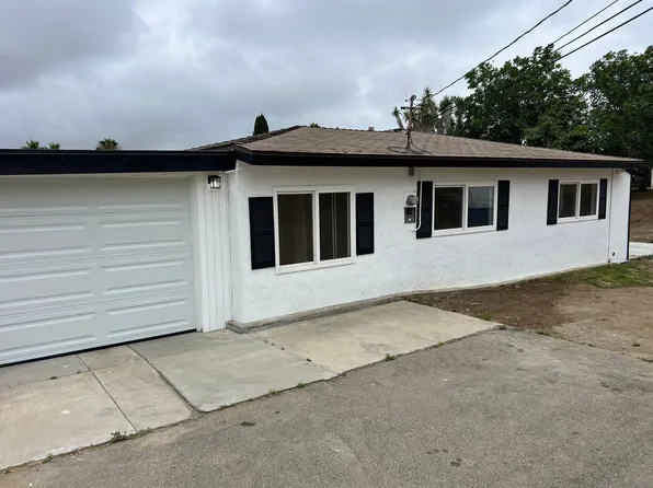 1373 Lawana Dr, Vista, CA 92083