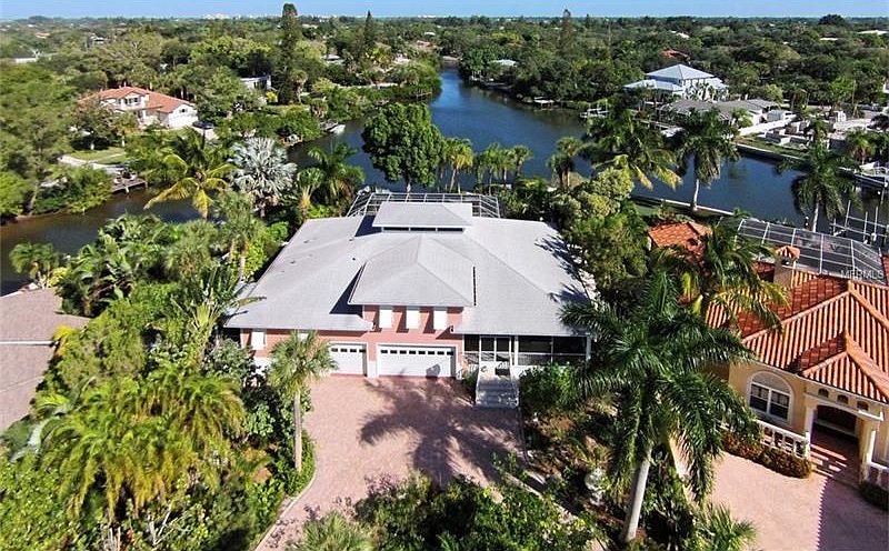 1st image of 124 Island Cir
