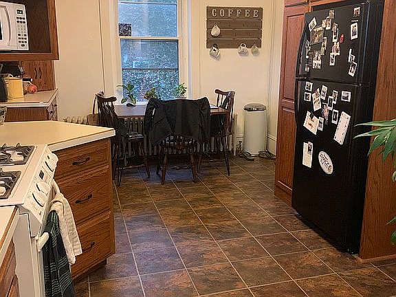 5th image of 429 Rohrerstown Rd