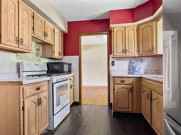 4th image of 1205 Leaman Pl