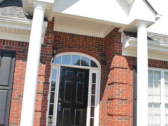2nd image of 138 Gillson Dr