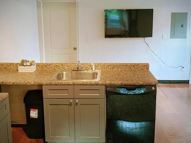 18 Depot St #7 — Photo 7