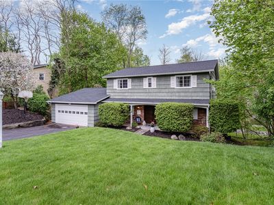 19 Ledgemont Dr, Fairport, NY, 14450
