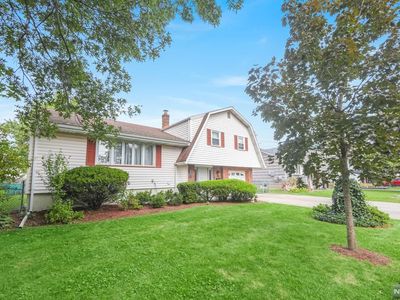 17-19 Calabrese Pl, Fair Lawn, NJ, 07410