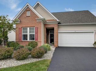 24 W Baccio Ln, Farmingdale, NJ 07727