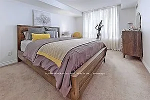 5233 Dundas St W #2022 — Photo 13