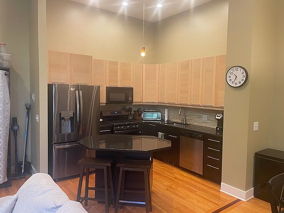 3rd image of 512 3rd Ave NE #N