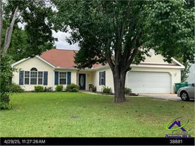 720 Gateway Dr — Photo 1