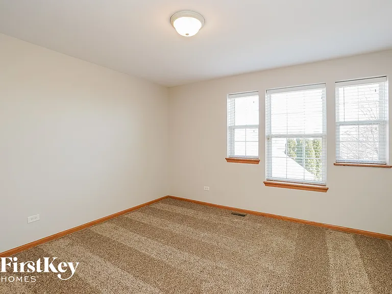 16460 Kingsbrook Dr — Photo 13
