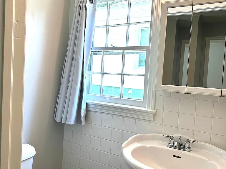 203 Boyd St — Photo 11