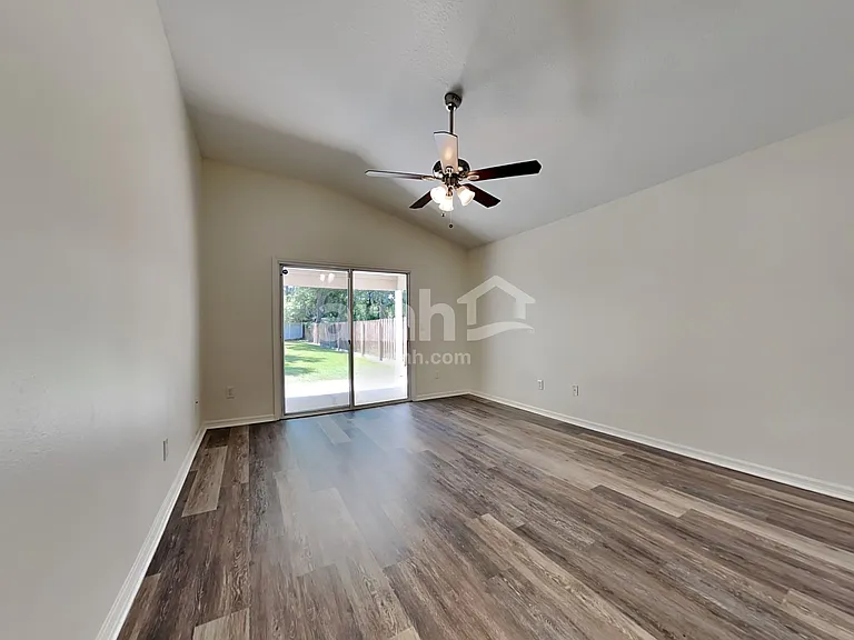 408 Corklan Ct — Photo 9