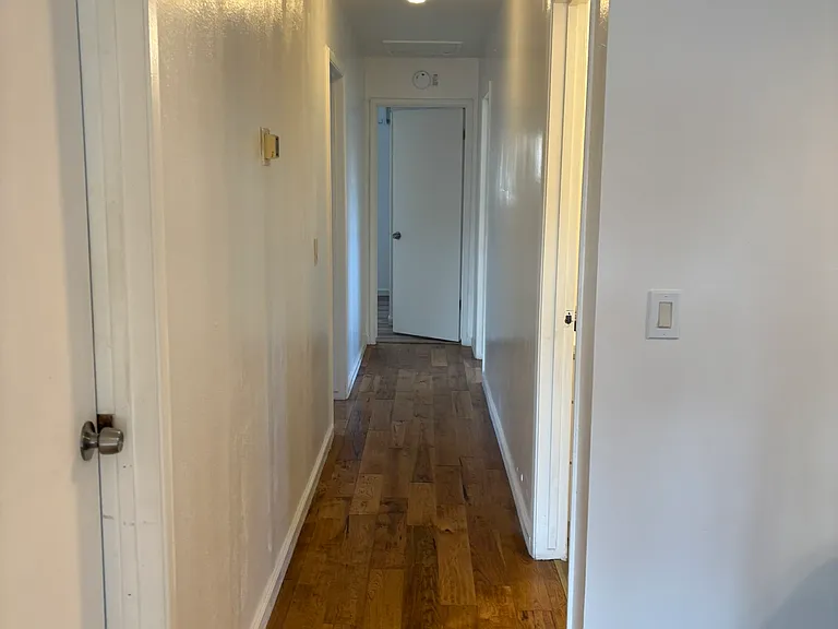 1582 Ardenwood Dr — Photo 3
