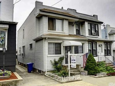 5936 60th Ln, Flushing, NY, 11378