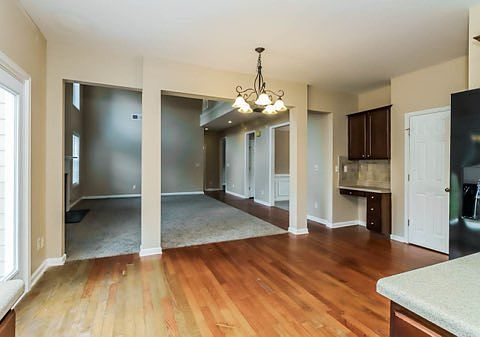 3rd image of 5625 Grammercy Dr SW